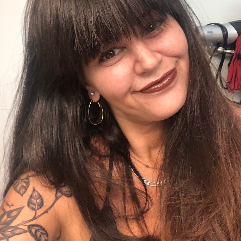 !💕posh ambassador💕Adrienne - Picture 9 of 12